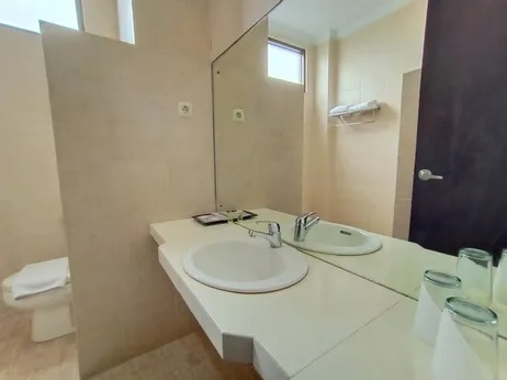 imgi_102_d79b3d77-88e9-4404-9130-313d84cfe220-1719627916878-38ca2a48fd52c57dcff71ddcf7bad550