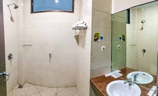 imgi_106_d12abc44-9847-40f0-a0ea-16924e2f5e38-1665629195040-6aa7ddc860b09745d32154e5c0383c4c